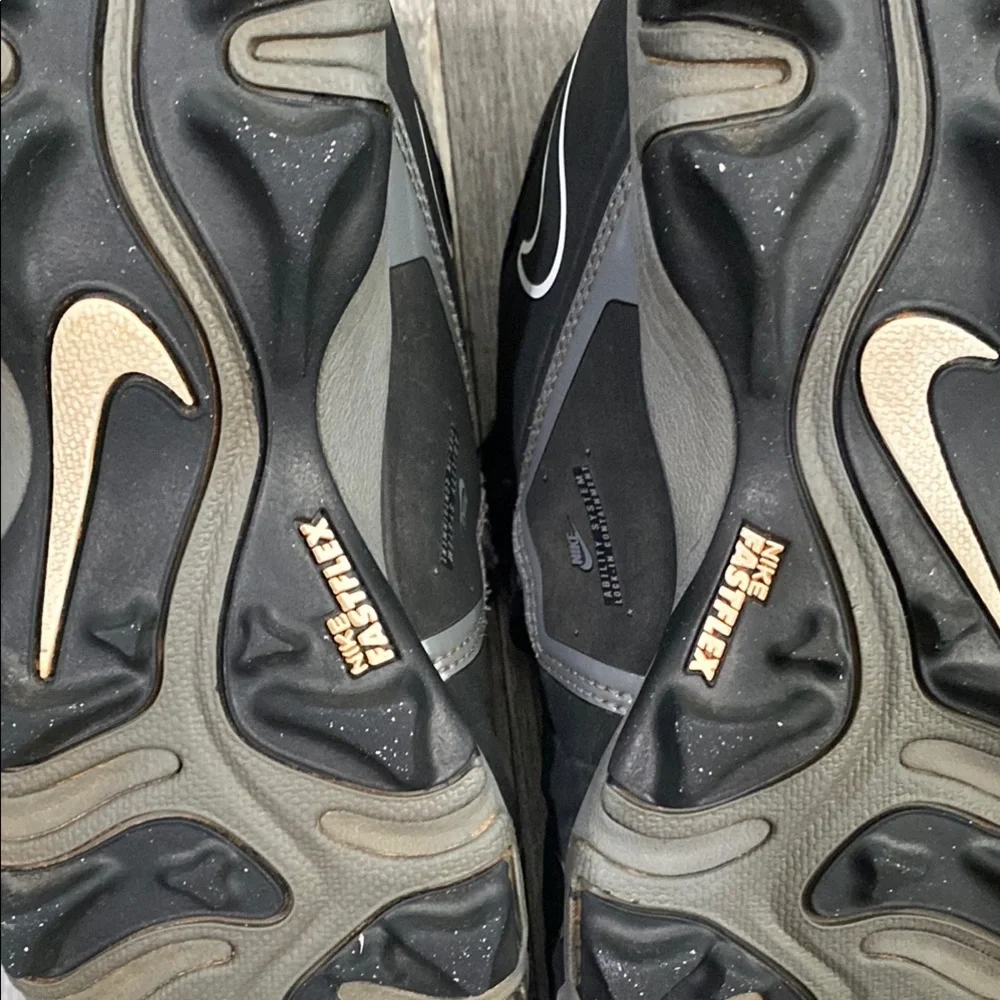 Nike Kids Black and White Sneakers